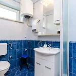 Nicol - Two-bedroom With Terrace And Sea View دوبروفينك